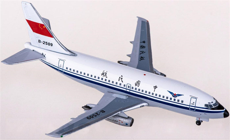 Yu ModeL CAAC for Boeing 737-200 B-2509 1:400 Airplan Pre-built  Airliner Model Display