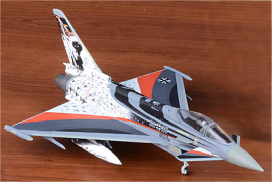 Herpa Luftwaffe Eurofighter Typhoon S 30+25 1:72 Aircraft Pre-built  Airliner Model Display