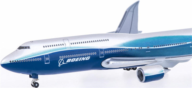 Hogan Boeing 747-8 1:500 Airplane Pre-built  Airliner Model Display