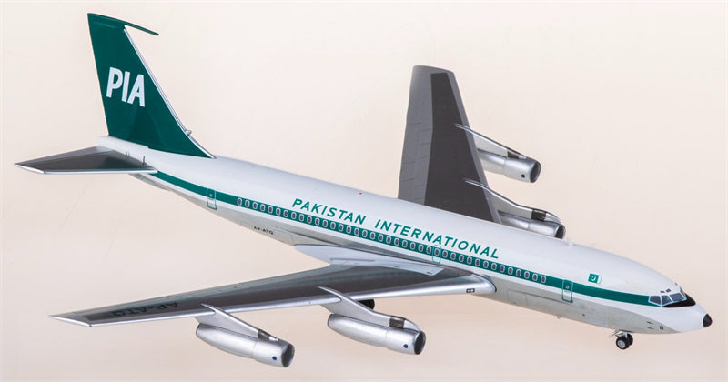 AeroClassics PIA for Boeing 720B AP-ATQ 1:200 Airplane Pre-built  Airliner Model Display