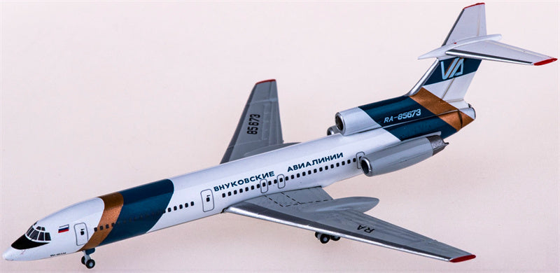 Herpa Vnukovo Airlines for Tupolev TU-154M RA-85673 1:500 Airplane Pre-built  Airliner Model Display