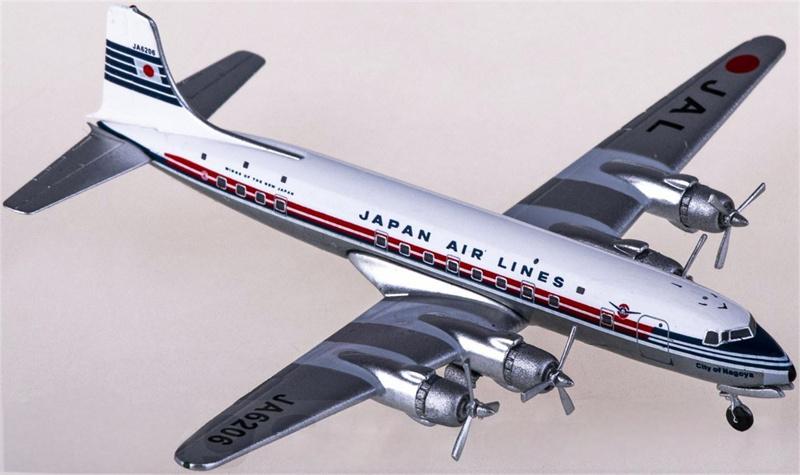 AeroClassics Japan Airlines for Douglas DC-6 JA6206 1:400 Airplane Pre-built  Airliner Model Display