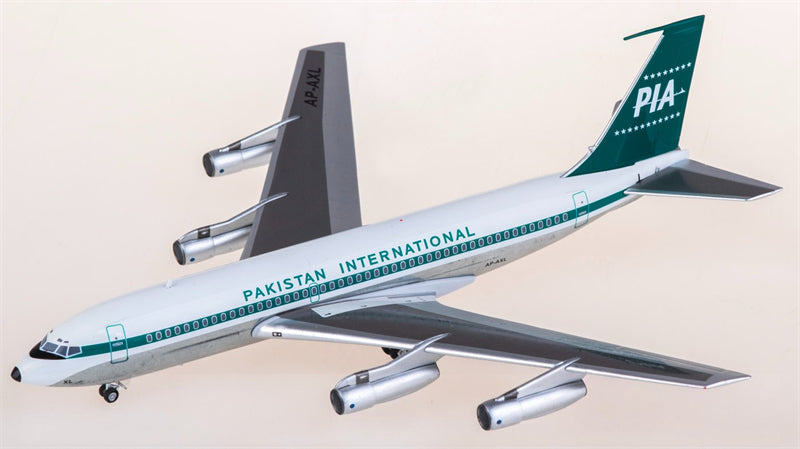 AeroClassics PIA for Boeing 720B AP-AXL 1:200 Airplane Pre-built  Airliner Model Display