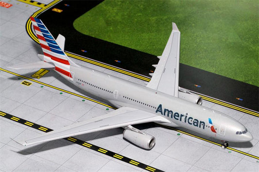 Geminijets Americcan Airlines for Airbus A330-200 N290AY 1:200 Aircraft Pre-built  Airliner Model Display