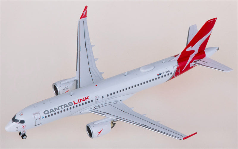 Geminijets Qantas for Airbus A220-300 VH-X4B 1:400 Airplane Pre-built  Airliner Model Display
