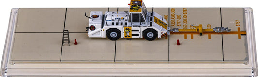 JC Wings Skymark WT250E Pushback Tug 1:200 Accessory Pre-built  Airliner Model Display
