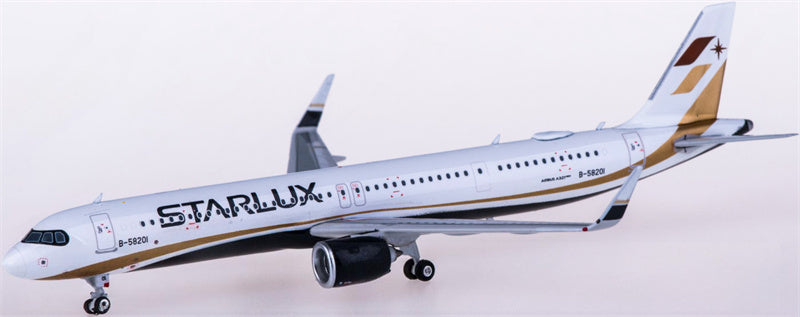 Phoenix Starlux Airlines for airbus A321neo B-58201 1:400 Airplane Pre-built  Airliner Model Display