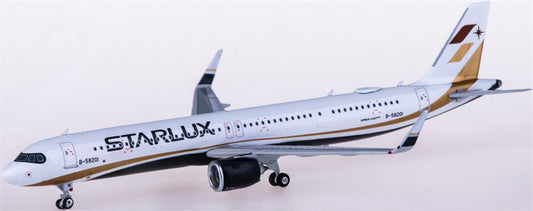 Phoenix Starlux Airlines for airbus A321neo B-58201 1:400 Airplane Pre-built  Airliner Model Display
