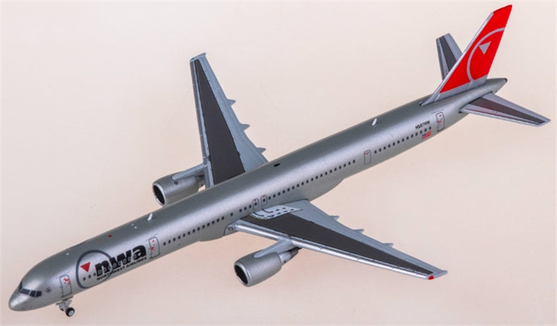 Geminijets Northwest Airlines for Boeing 757-300 N587NW 1:400 Aircraft Pre-built  Airliner Model Display