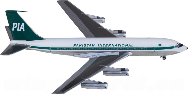AeroClassics PIA for Boeing 720B AP-ATQ 1:200 Airplane Pre-built  Airliner Model Display