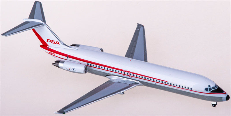 AeroClassics PSA for McDonnell Douglas DC-9-32 N982PS 1:400 Airplane Pre-built  Airliner Model Display