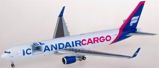 JC Wings Icelandair Cargo for Boeing 767-300ER TF-ISH Cabin Open 1:200 Airplane Pre-built Airliner Model Display