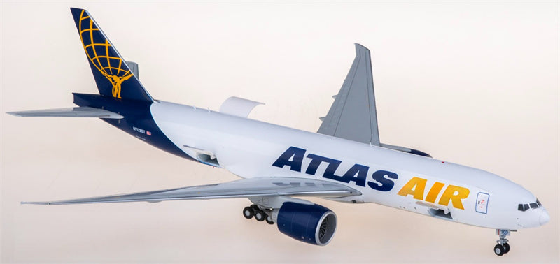 Geminijets Atlas Air for Boeing 777-200LRF N703GT Open Door Freighter 1:200 Airplane Pre-built  Airliner Model Display