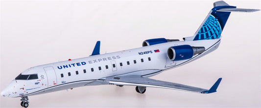 Geminijets United Express Airlines for Bombardier CRJ200LR N246PS 1:200 Airplane Pre-built  Airliner Model Display