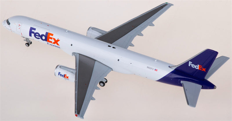 Geminijets FedEx for Boeing 757-200SF N921FD 1:400 Airplane Pre-built  Airliner Model Display