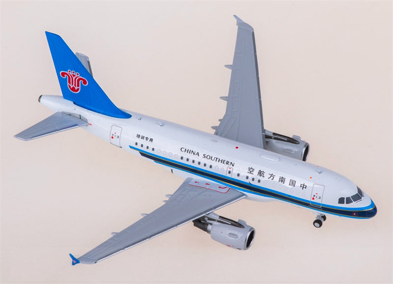 FLOZ China Southern for Airbus A318 1:400 Airplane Pre-built  Airliner Model Display
