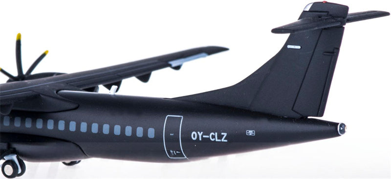 Herpa Alsie Express for ATR-72-500 OY-CLZ 1:200 Aircraft Pre-built  Airliner Model Display