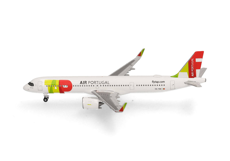 Herpa TAP Portugal for Airbus A321neo CX-TXH 1:500 Airplane Pre-built Airliner Model Display
