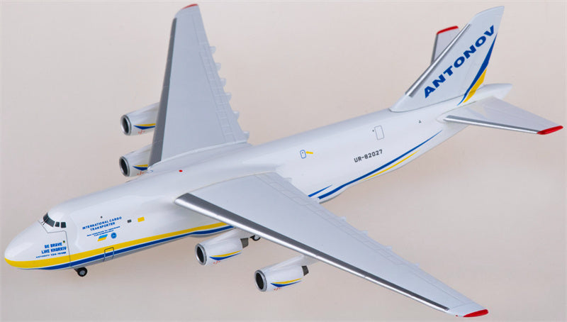 Herpa Antonov AN-124 UR-82027 1:500 Airplane Pre-built  Airliner Model Display