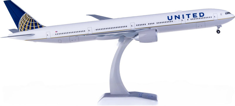 Hogan United Airlines for Boeing 777-300ER 1:200 Airplane Pre-built  Airliner Model Display