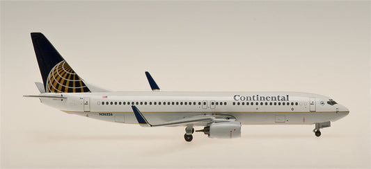 AeroClassics Continental Airlines for Boeing 737-800 N26226 1:400 Aircraft Pre-built  Airliner Model Display