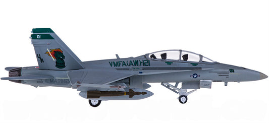 Hogan US for Marines for Boeing F/A-18D VMFA-121UK-01 1:200 Airplane Pre-built  Airliner Model Display