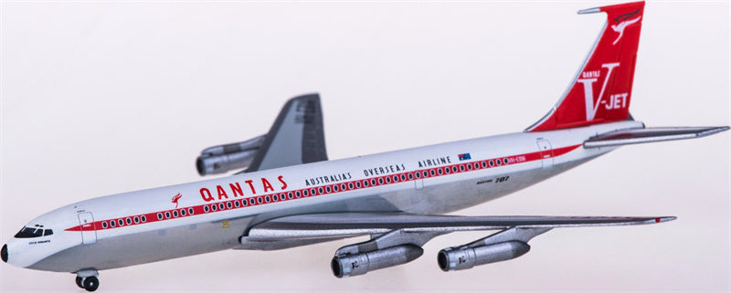 Herpa Qantas for Boeing 707-300 VH-EBN 1:500 Airplane Pre-built  Airliner Model Display