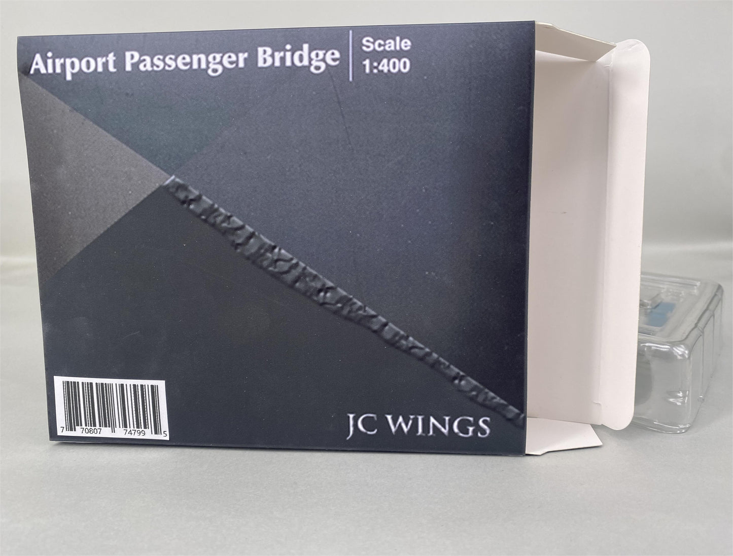 JC WINGS  Air Passenger Bridge Double-aisle  Wide-body Green 1/400 ABS Accessories Scale Model Kits Toy Model