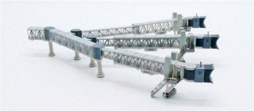 JC Wings 1：400 Passenger Transparent three channel boarding bridge for A380