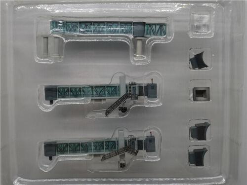 JC WINGS  Air Passenger Bridge Double-aisle  Wide-body Green 1/400 ABS Accessories Scale Model Kits Toy Model